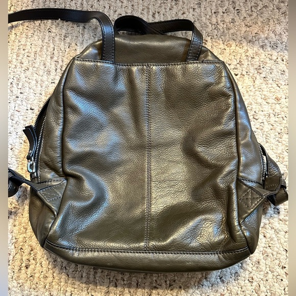 Margot genuine leather backpack. - Picture 2 of 8